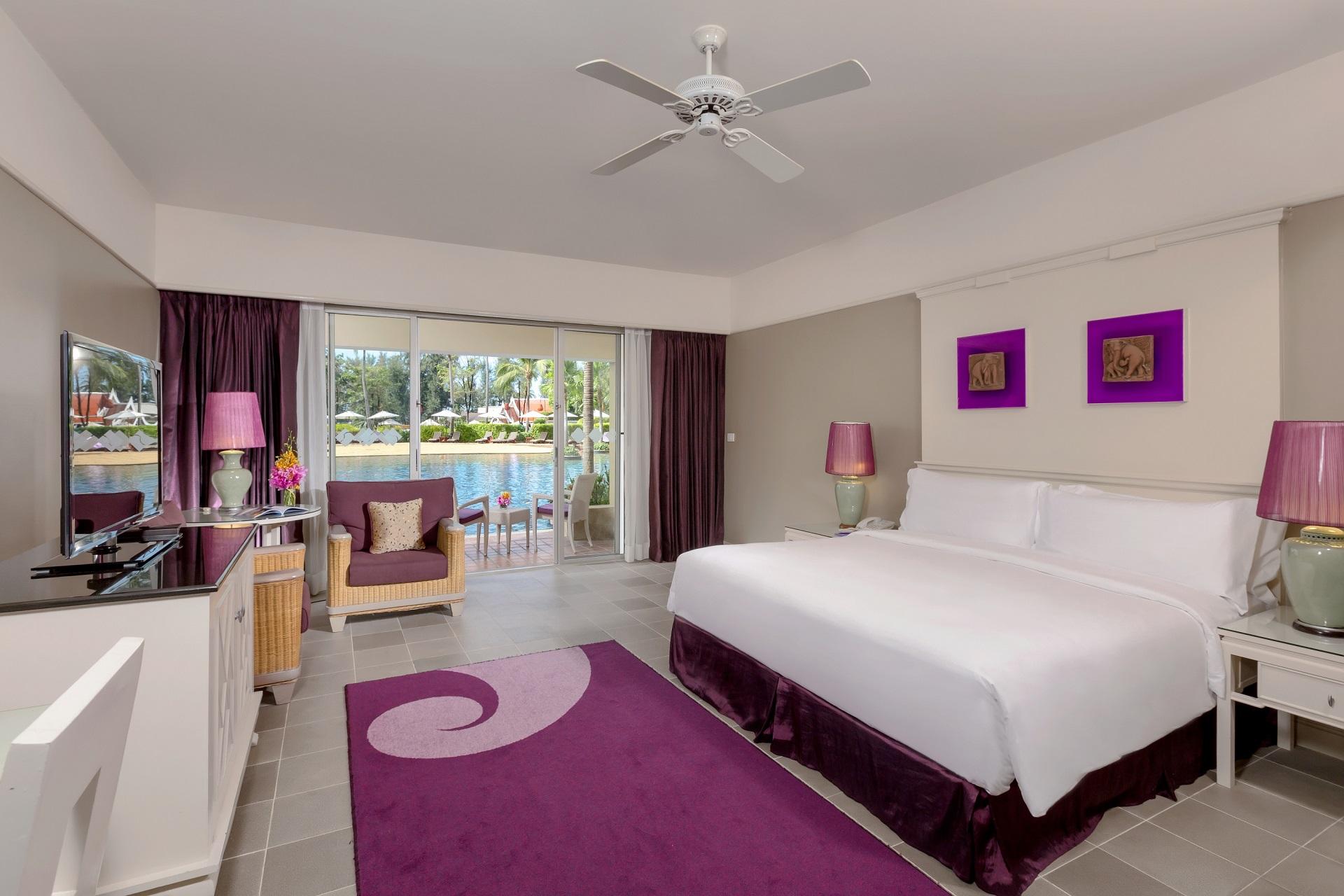 AN-Laguna-Phuket-Laguna-Poolside-Room