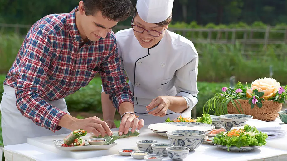 activities-cooking-class.jpg