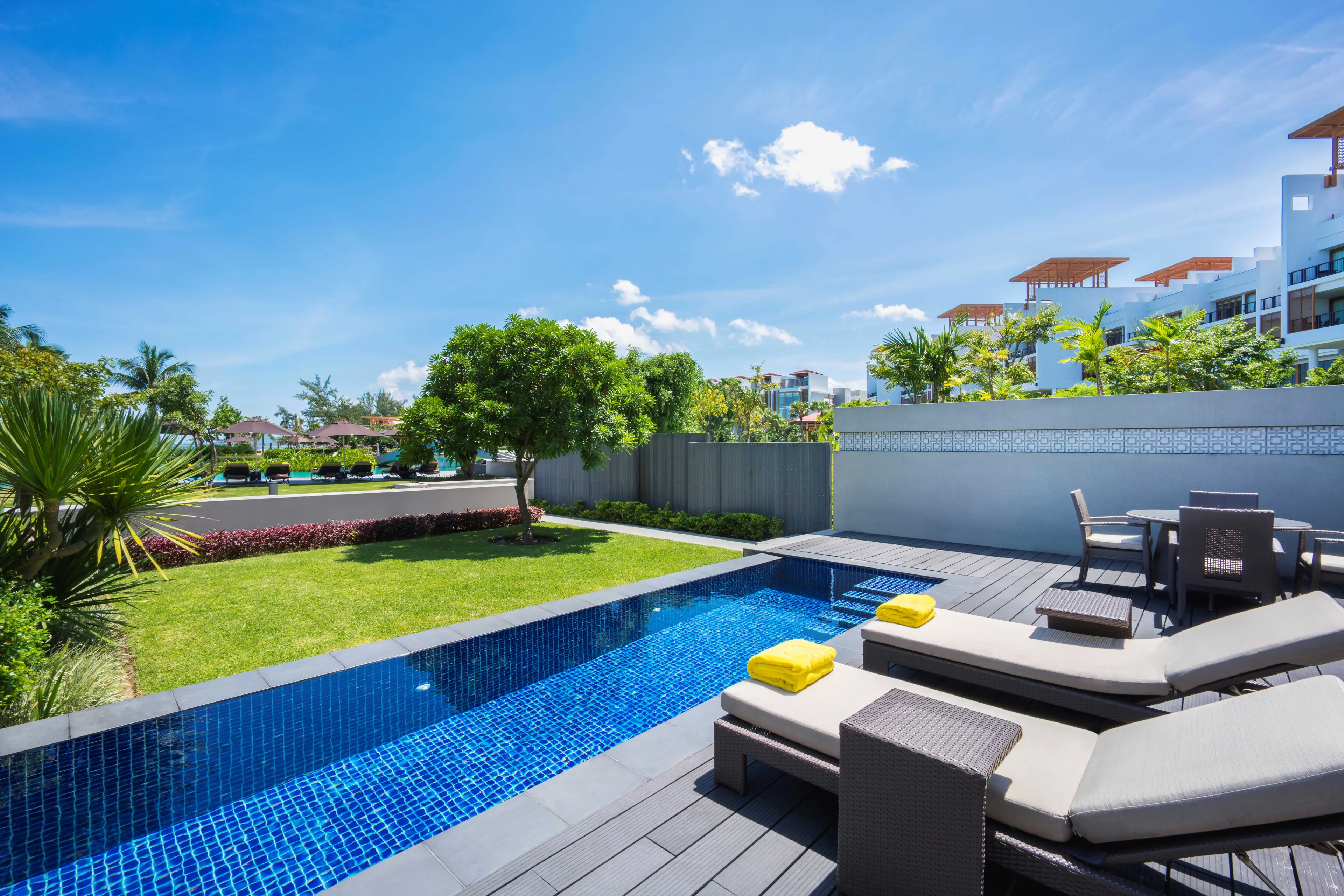 Private Pool at Courtyard One-bedroom Pool Suite